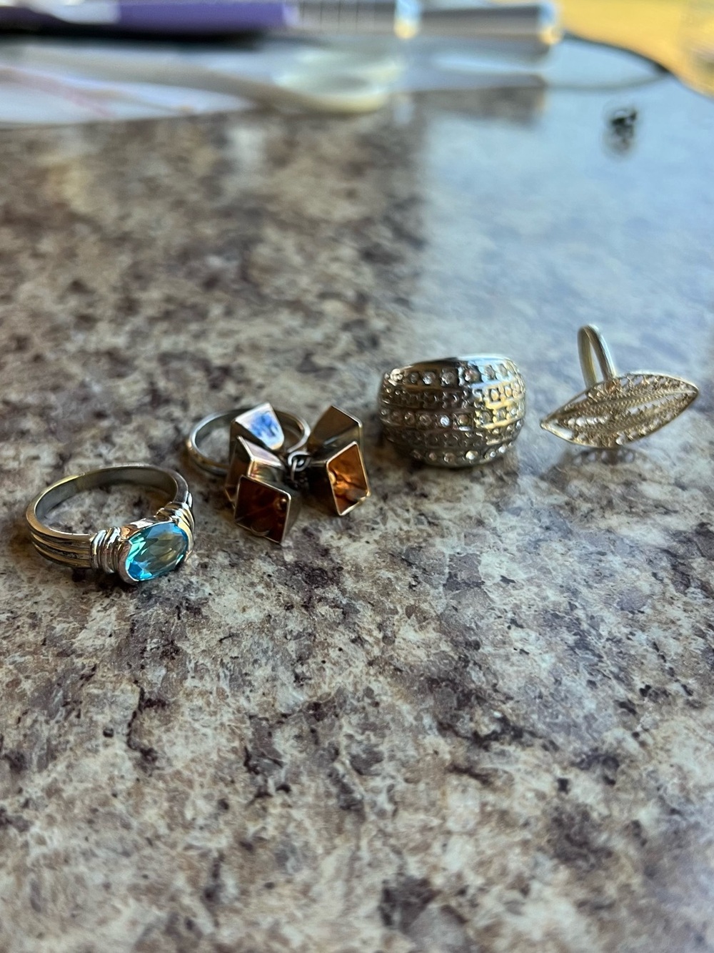 4 Silver Tone Rings - Picture 2 of 14